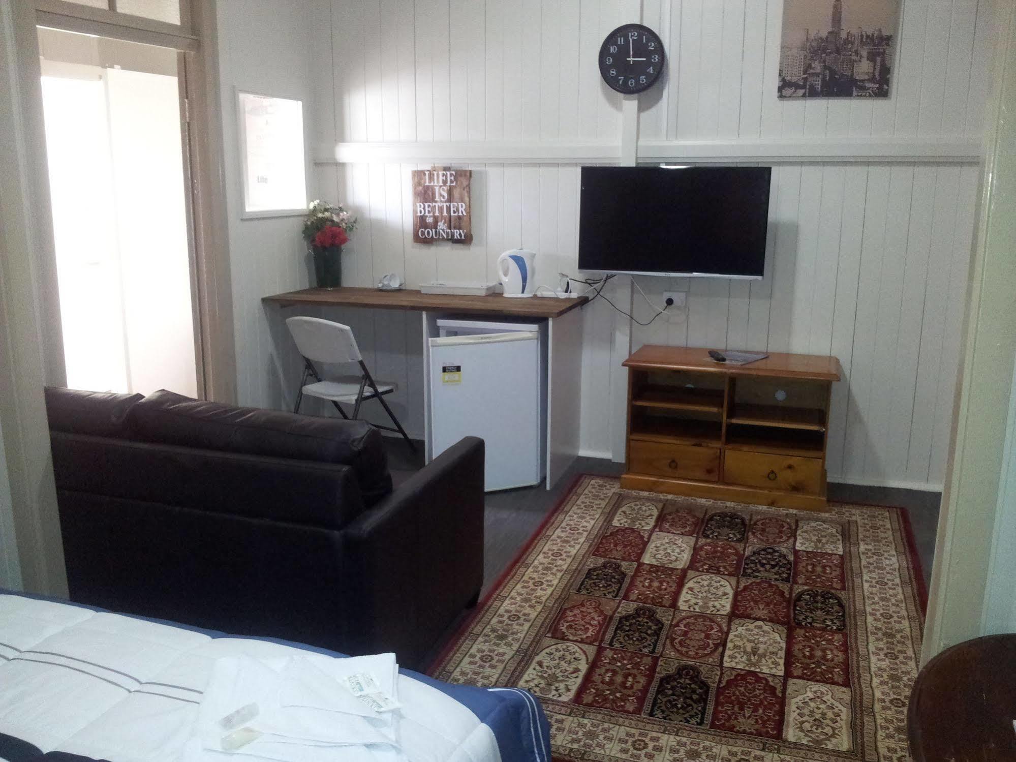 โรงแรมเอ็กซ์เชนจ์ ตูกูลาวาห์ Qld 4313 Toogoolawah ภายนอก รูปภาพ