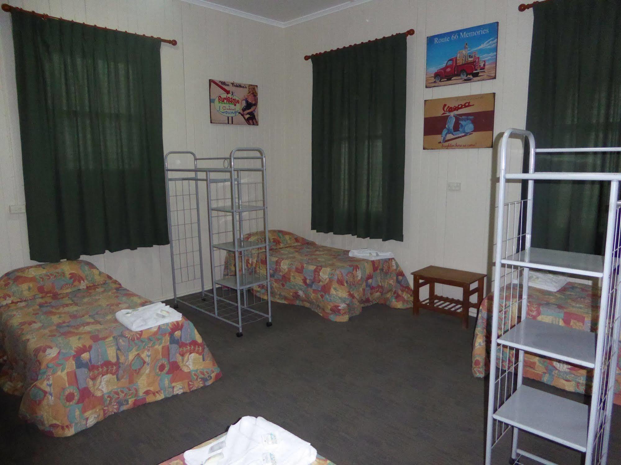 โรงแรมเอ็กซ์เชนจ์ ตูกูลาวาห์ Qld 4313 Toogoolawah ภายนอก รูปภาพ
